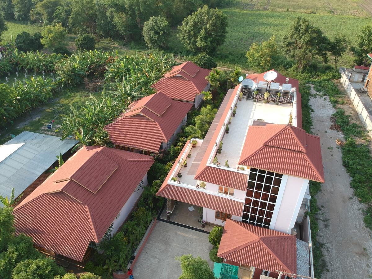 Inle Lotus Hotel Nyaungshwe Township Exterior photo