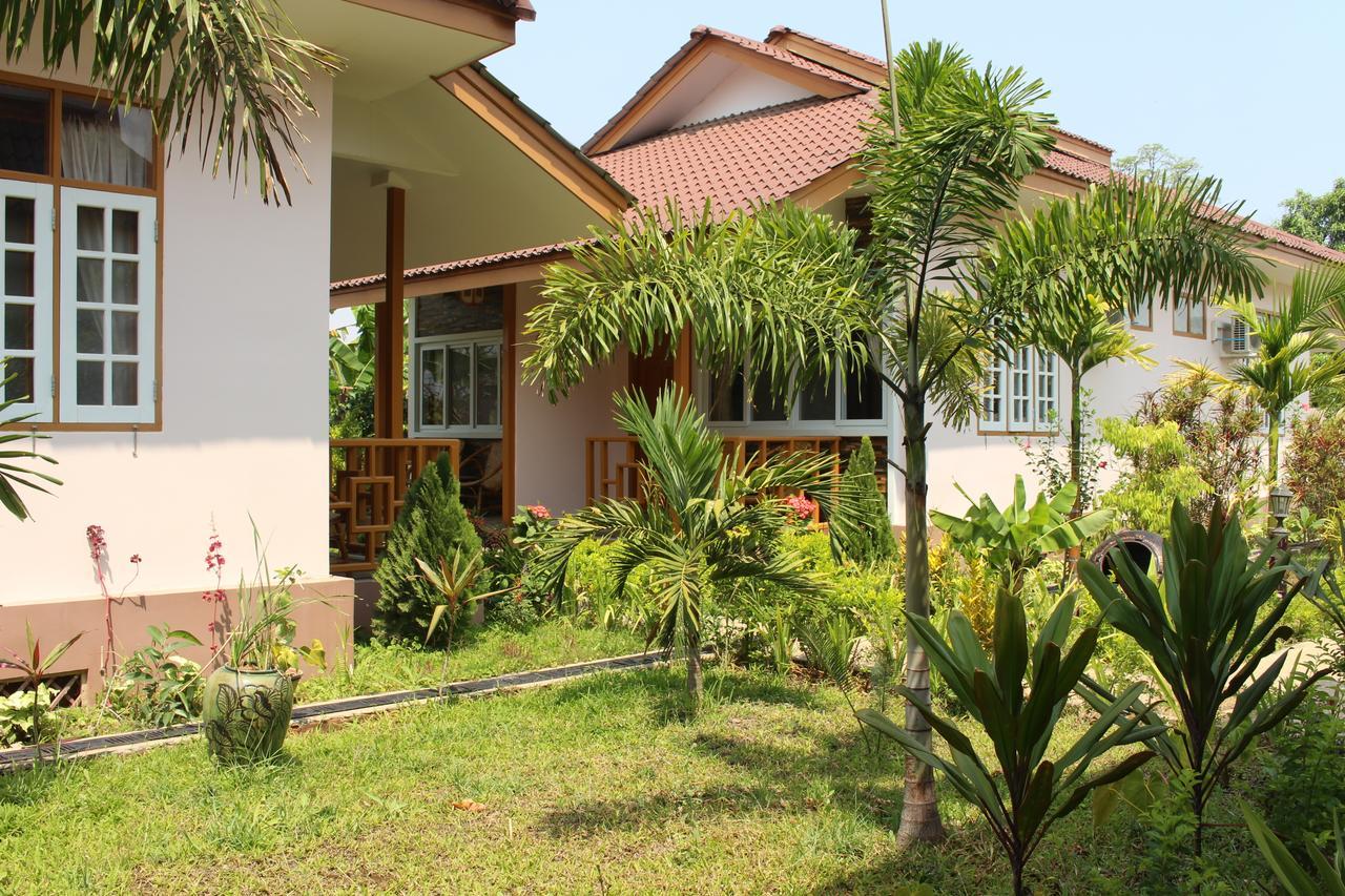 Inle Lotus Hotel Nyaungshwe Township Exterior photo