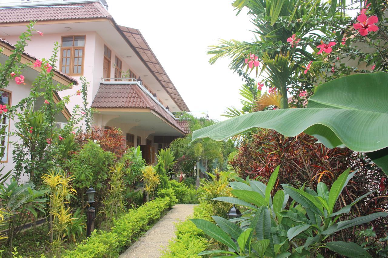 Inle Lotus Hotel Nyaungshwe Township Exterior photo